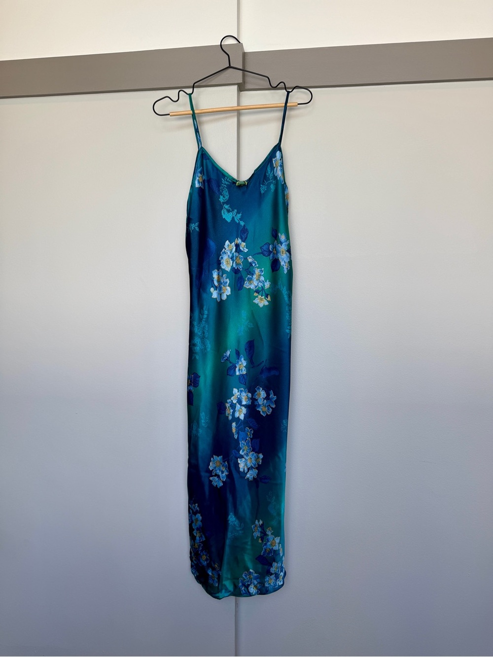 Vintage California Dynasty Floral Silk Slip Dress 💙🌺